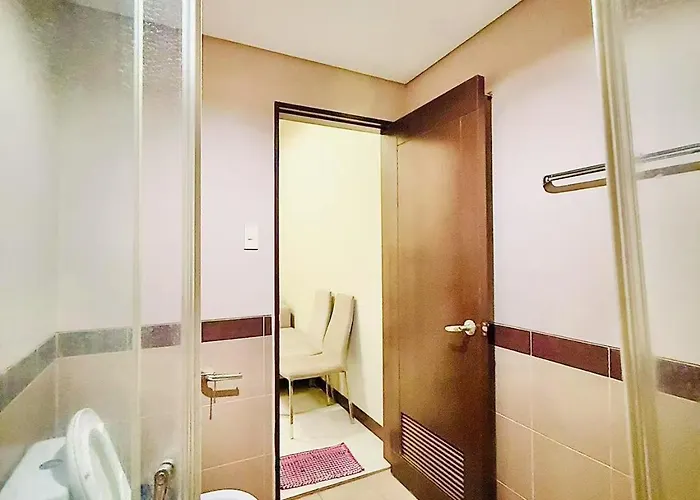 Admiral Baysuites 2823 * Manille